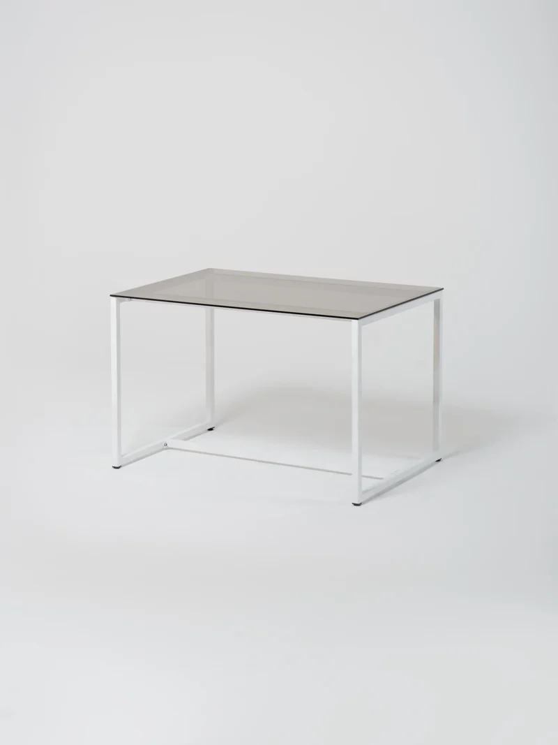 Table 22 / White / Amber Glass
