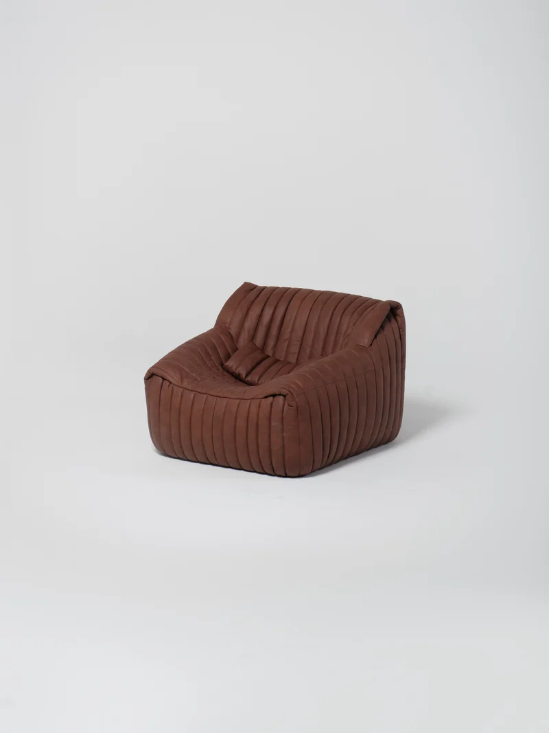 Sandra Armchair / Brown
