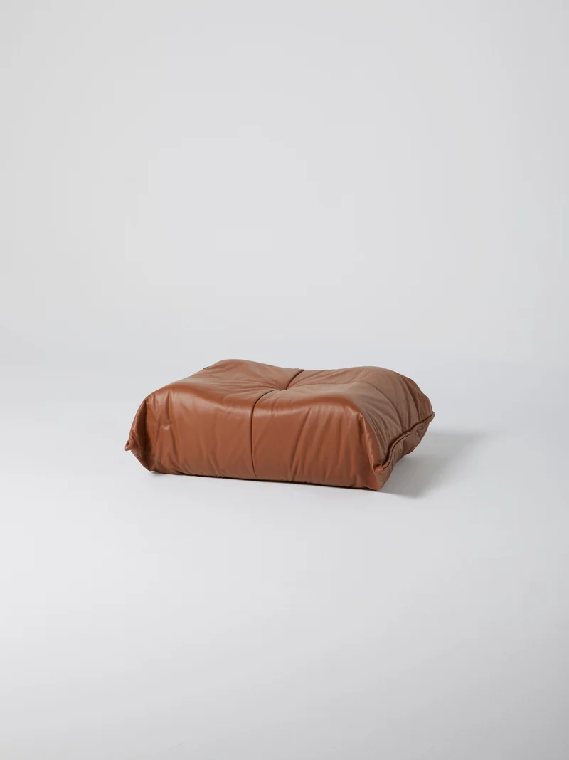 Yoko Pouf