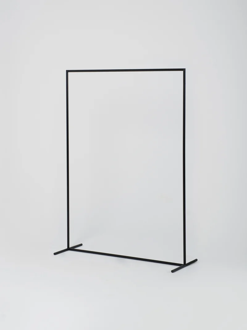Rail 17H / High | Round | 150cm x 200cm
