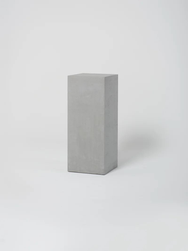 Cube 5 / 45cm x 110cm / Concrete