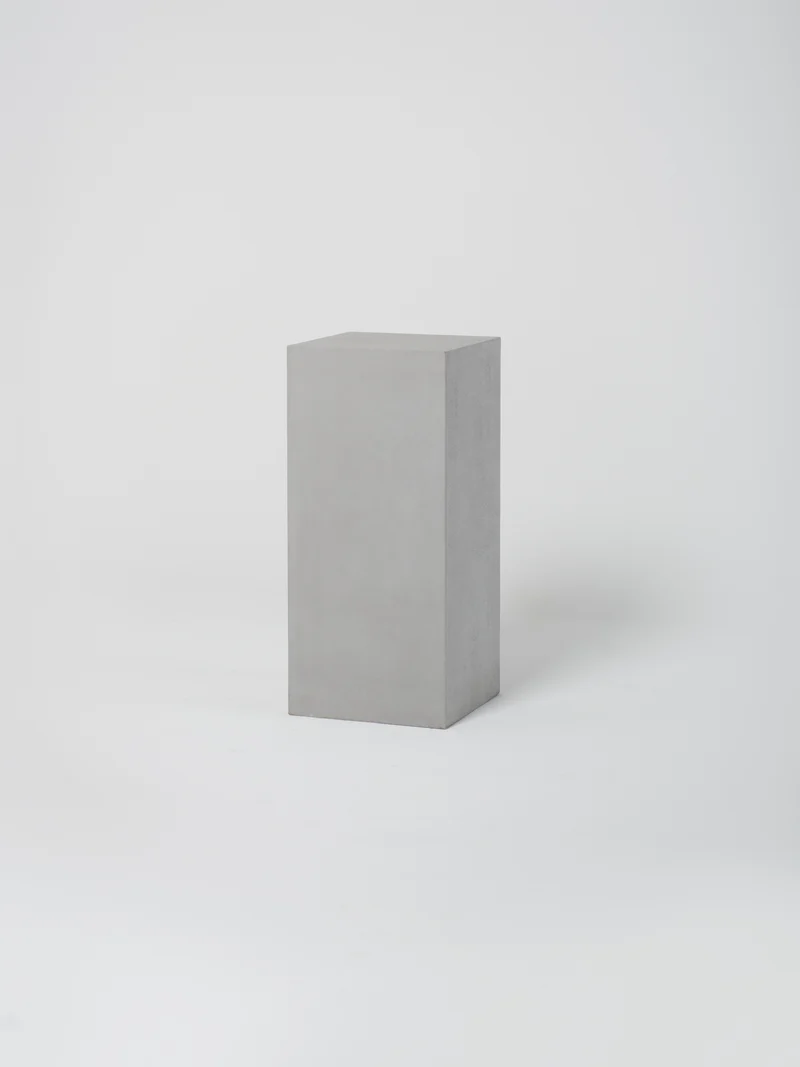 Cube 4 / 45cm x 100cm / Concrete
