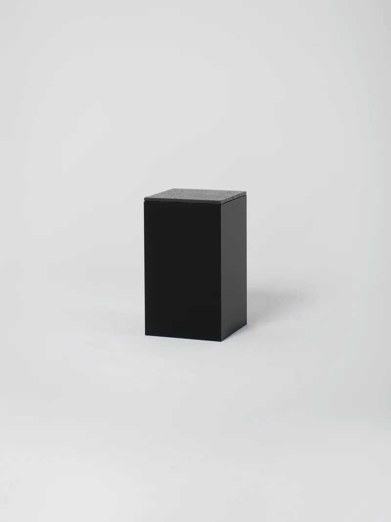 Cube 7 / 45cm x 75cm / Black / Anthracite concrete