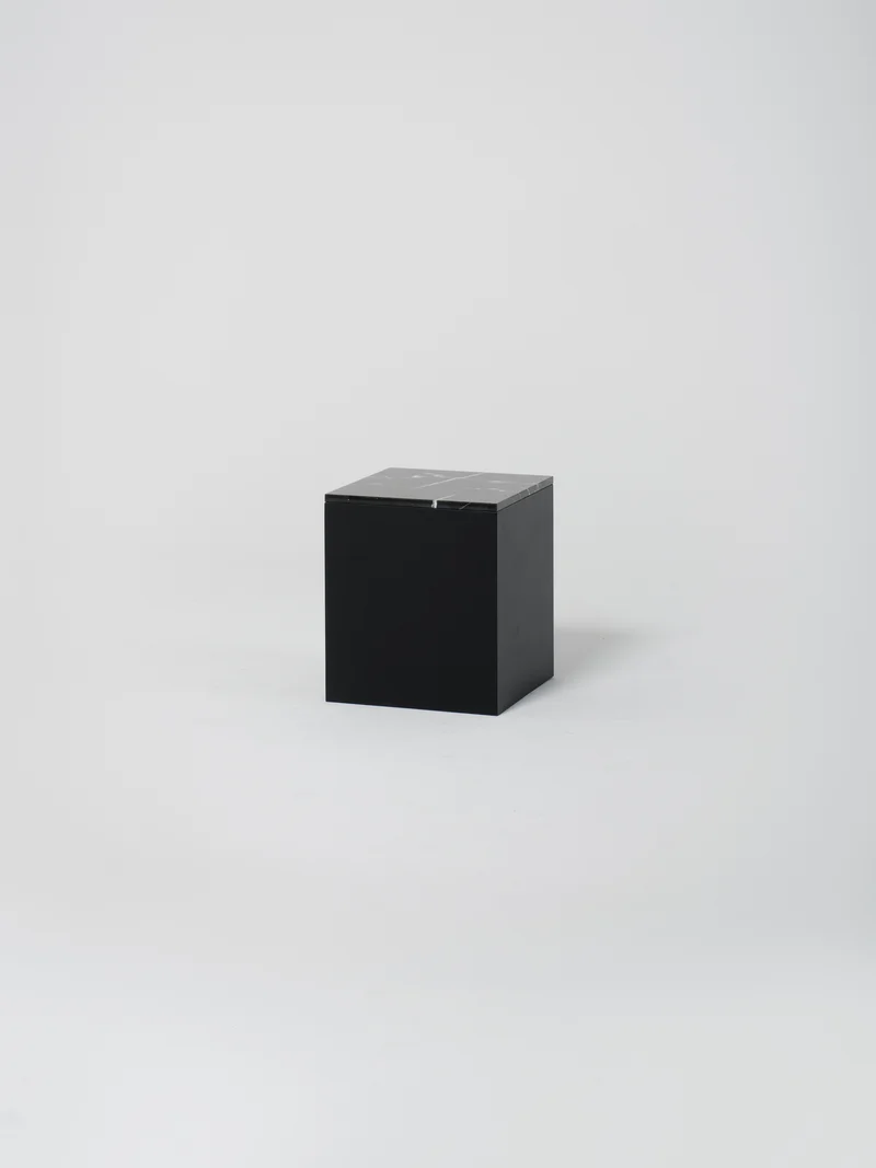 Cube 8 / 45cm x 50cm / Black / Nero Marquina