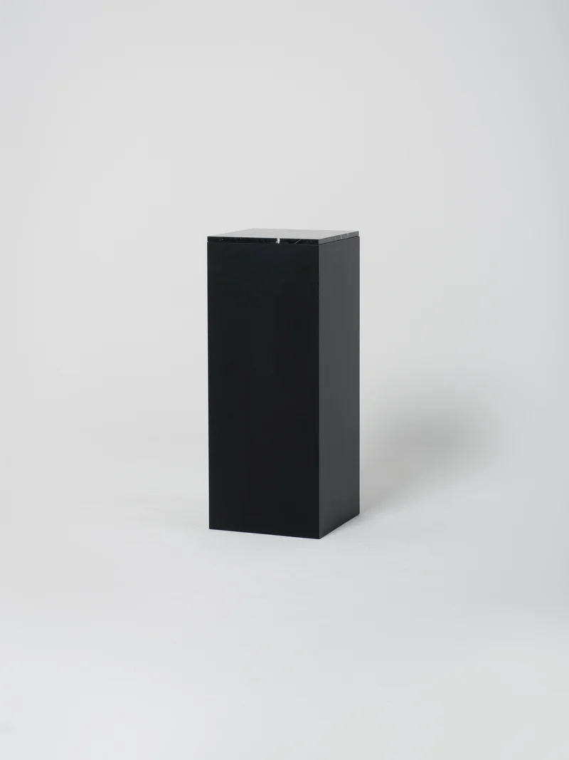 Cube 5 / 45cm x 110cm / Black / Nero Marquina