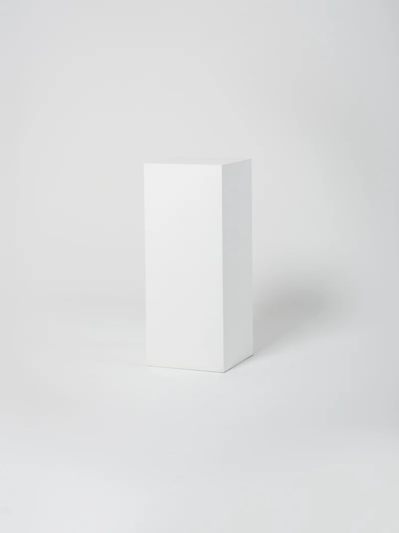 Cube 5 / 45cm x 110cm / White