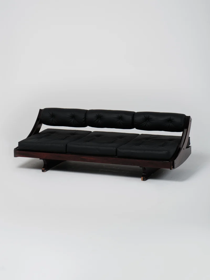 GS 195 Sofa / Black