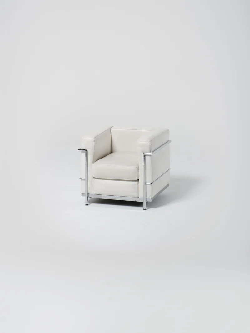 LC2 Armchair / White
