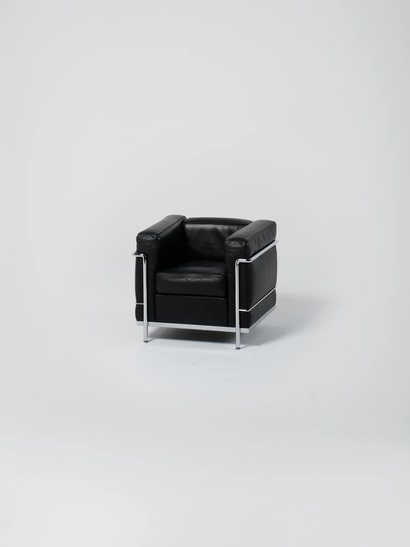 LC2 Armchair / Black