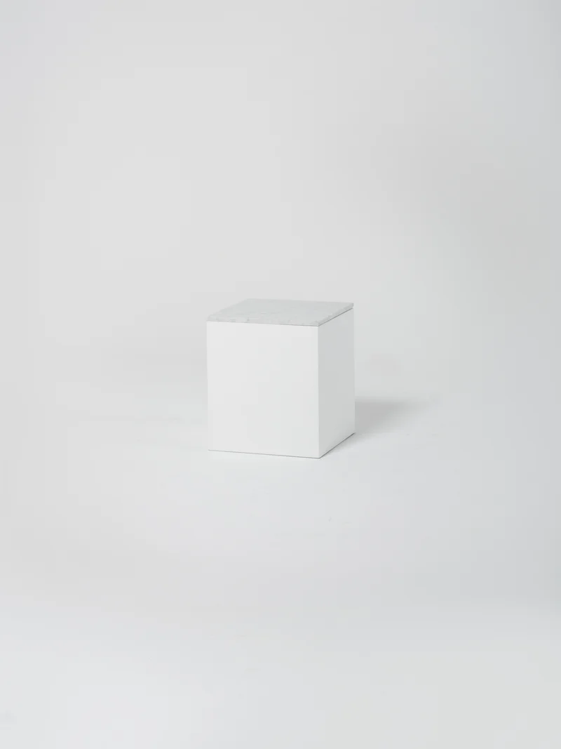 Cube 8 / 45cm x 50cm / White / Bianco Carrara