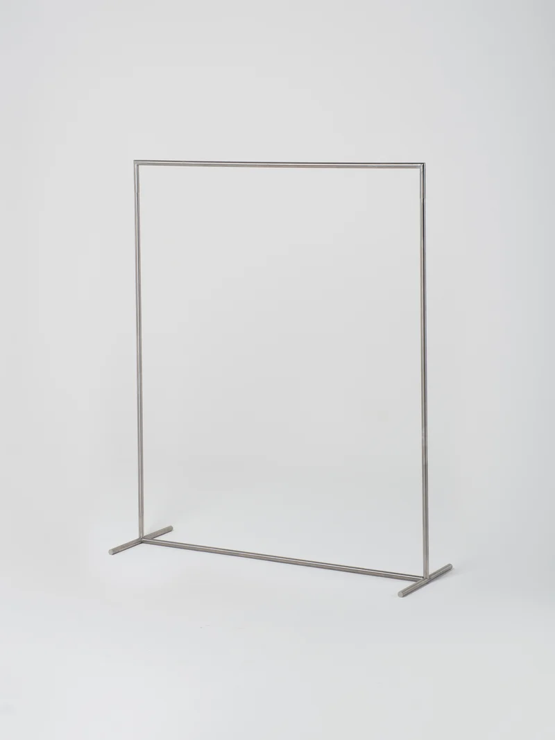Rail 18 / Round | 150cm x H180cm | Stainless Steel