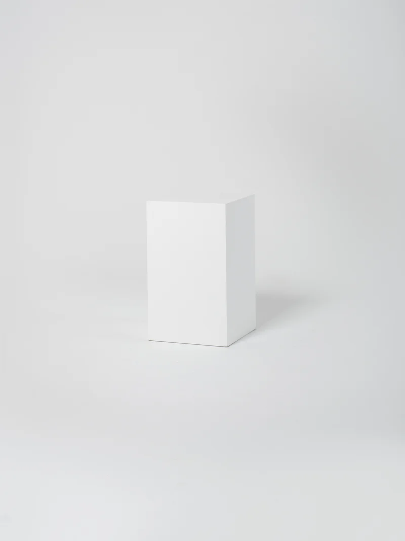 Cube 7 / 45cm x 75cm / White