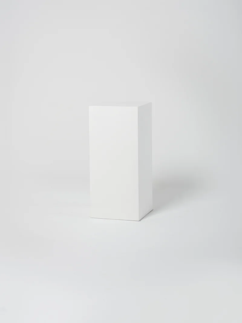 Cube 4 / 45cm x 100cm / White