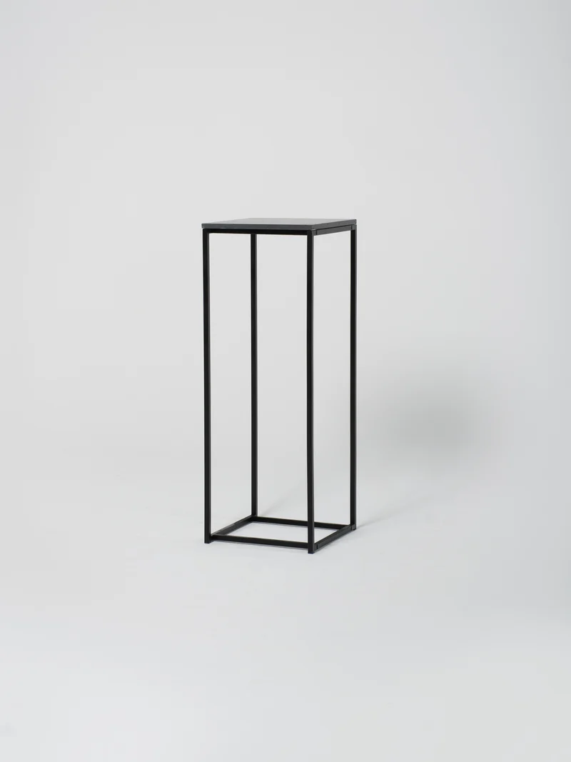 Podium 9 / 45cm Square / Anthracite Concrete