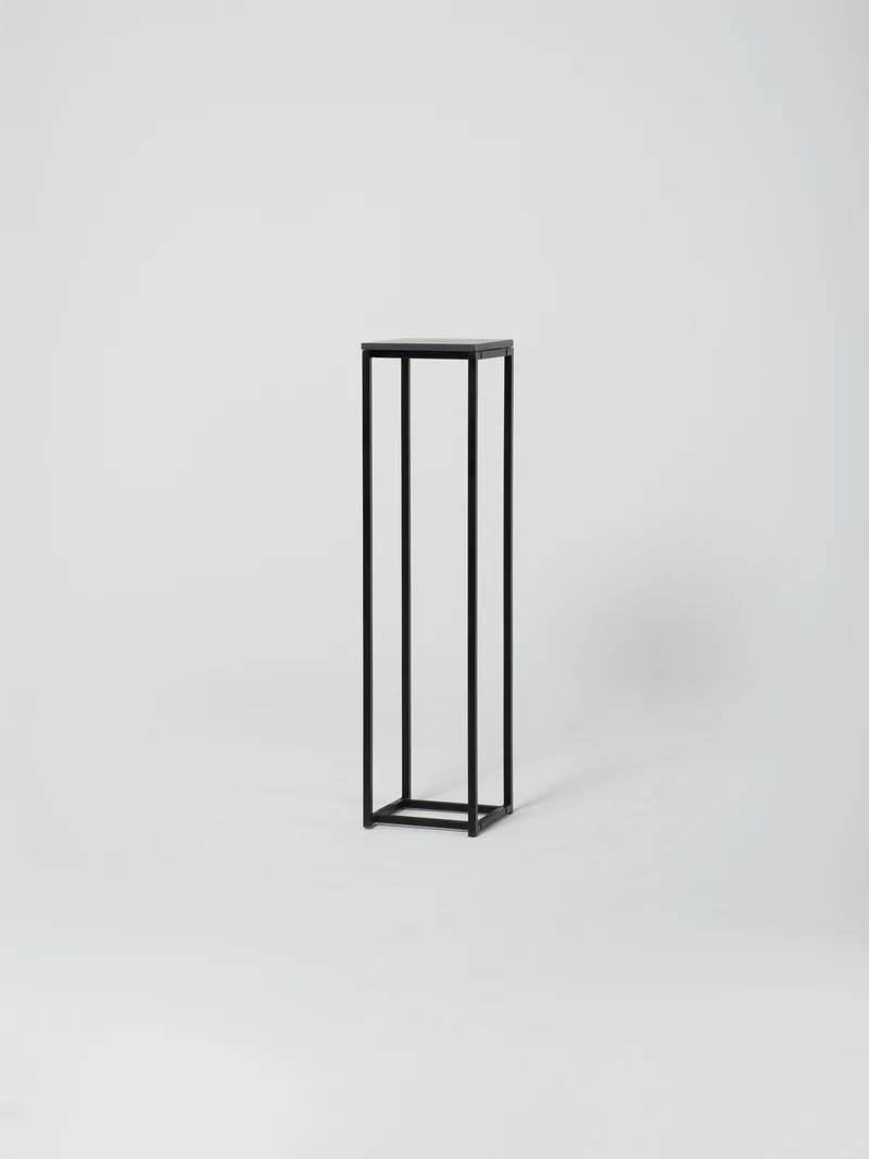 Podium 9 / 30cm Square / Anthracite Concrete