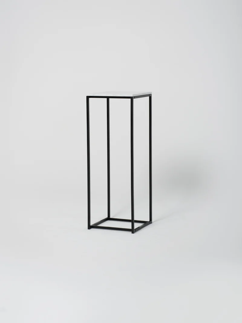 Podium 2 / 45cm Square / Bianco Carrara