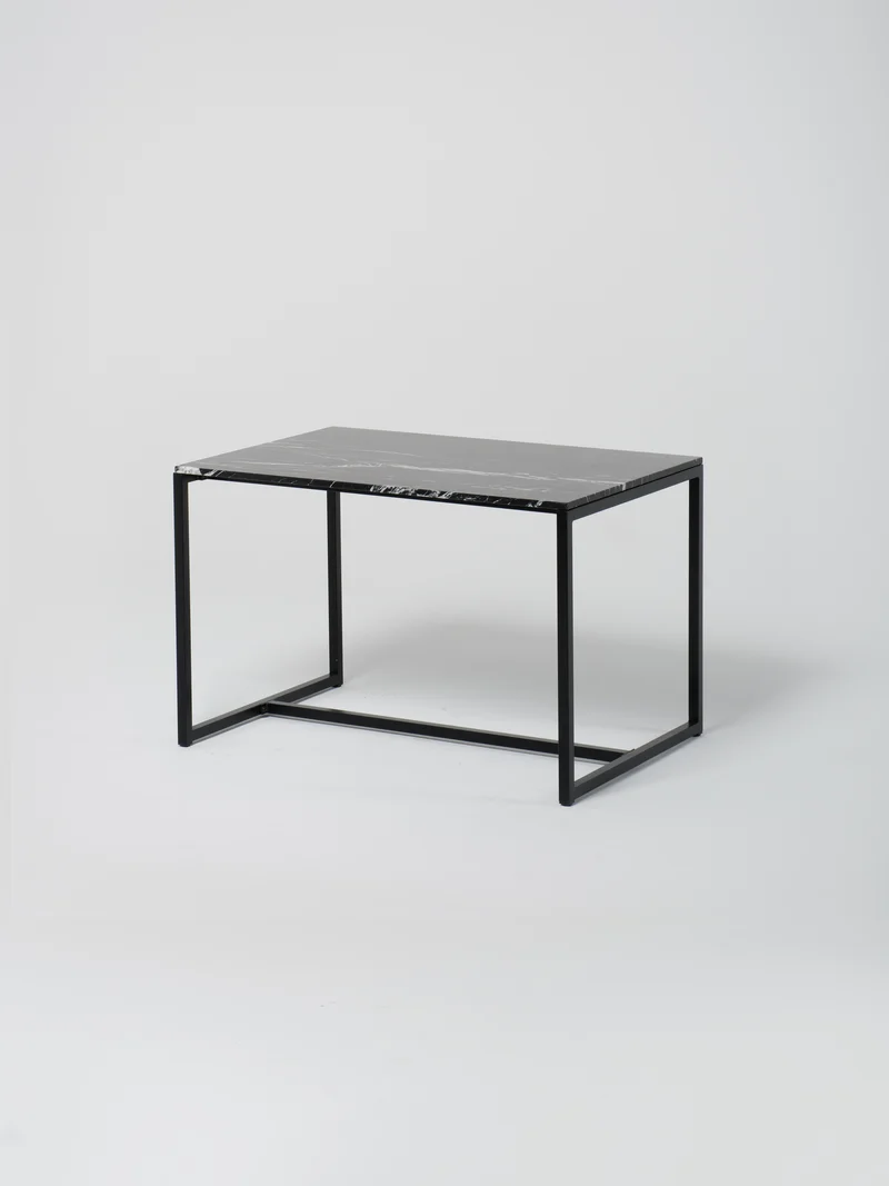 Table 4 / Black / Nero Marquina Marble
