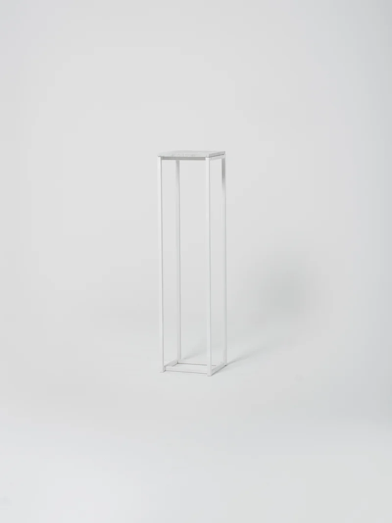 Podium 1 / 30cm Square / Bianco Carrara