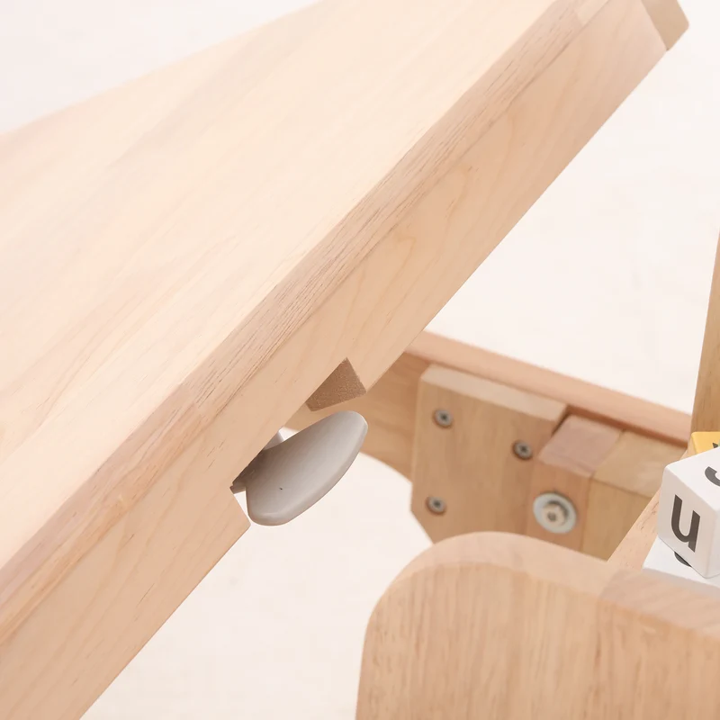 Bureau évolutif réglable en hauteur en bois massif, plateau inclinable 0–43° pour enfant SHELFFLOW