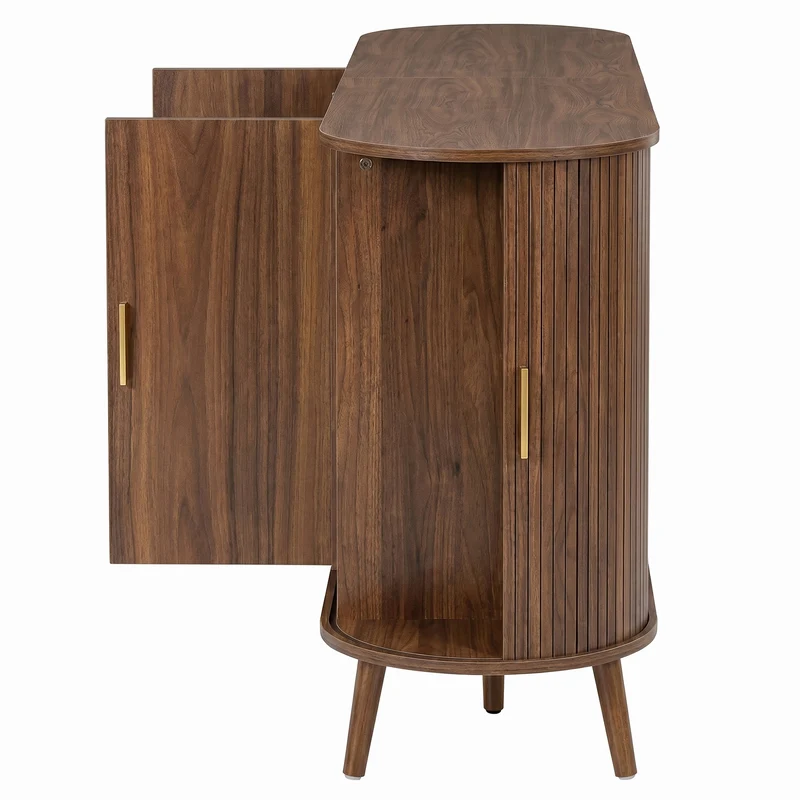 Buffet effet noyer avec portes coulissantes, design arrondi à rainures verticales accents dorés MINIMALISTCONTAINERS