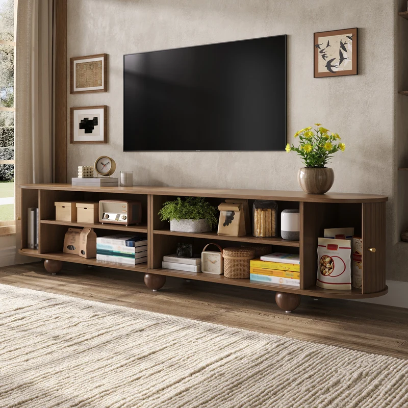 Meuble TV ovale effet bois clair 4 portes au design ondulé 3D, accents dorés et pieds boules FLOATING BASKET