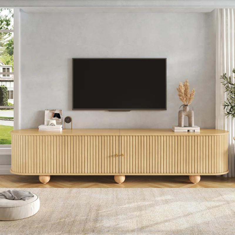 Meuble TV ovale effet bois clair 4 portes au design ondulé 3D, accents dorés et pieds boules FLOATING CART
