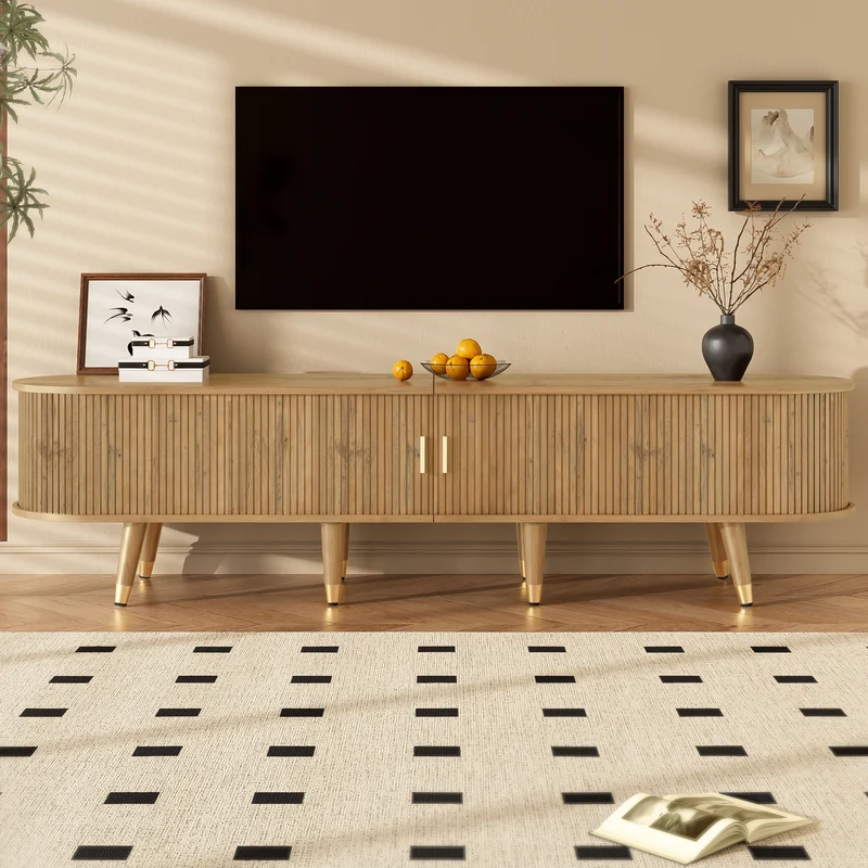Meuble TV effet bois clair avec portes coulissantes et accents dorés 175x38x45 cm SUNPILLAR