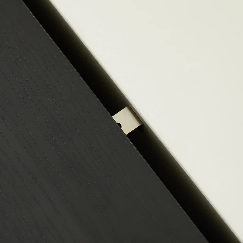 Grand buffet d'apparat noir aux arches sculptées détails dorés XXL VERTEXVORNATHOR
