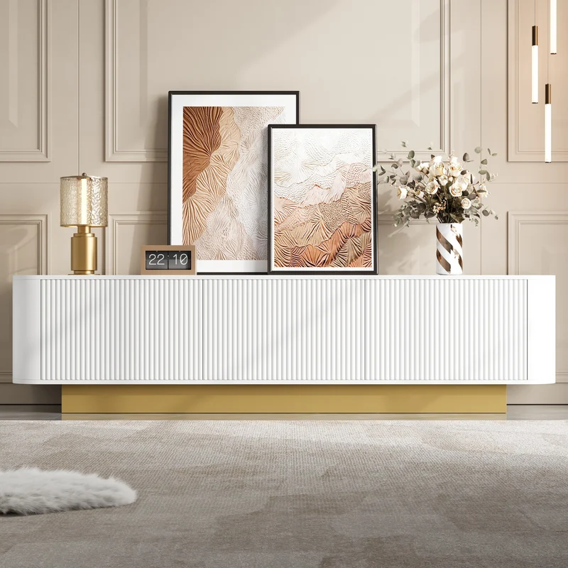 Meuble TV contemporain blanc aux finitions cannelées 3 portes battantes 170x40,5x47 cm CASCADEKAEL