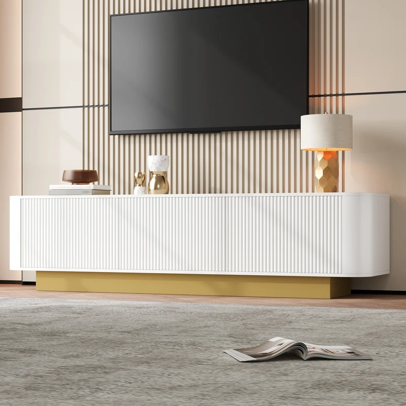 Meuble TV contemporain blanc aux finitions cannelées 3 portes battantes 170x40,5x47 cm CASCADEKAEL