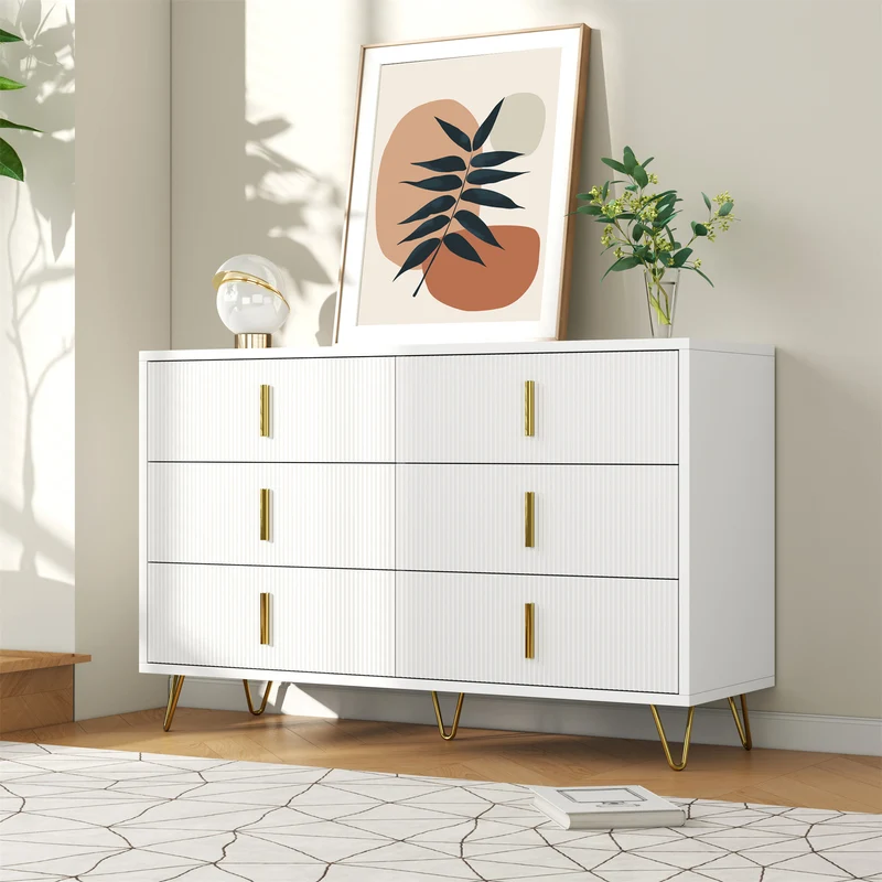 Buffet moderne blanc et or 120x40x77 cm avec 6 tiroirs, grande capacité de rangement, poignées dorées, design élégant pour salon, salle à manger ou chambre MYSTICINE