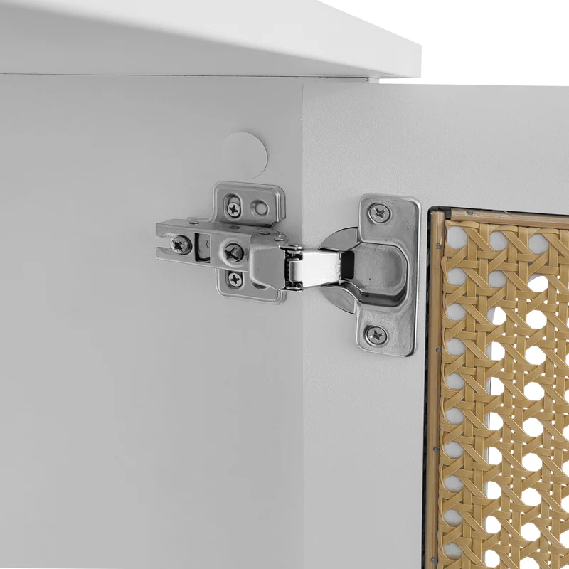 Meuble TV élégant avec portes en rotin et détails dorés DHUPHIEDS
