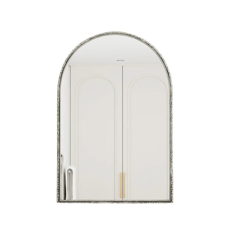 Miroir mural arqué à cadre argent martelé élégant, verre trempée 61 x 2,5 x 91 cm WETLANDMUD