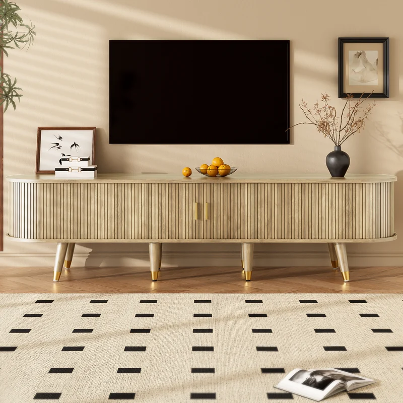 Meuble TV avec portes coulissantes en bois MDF couleur chêne et accents dorés 175x38x45cm LATEXGLOB