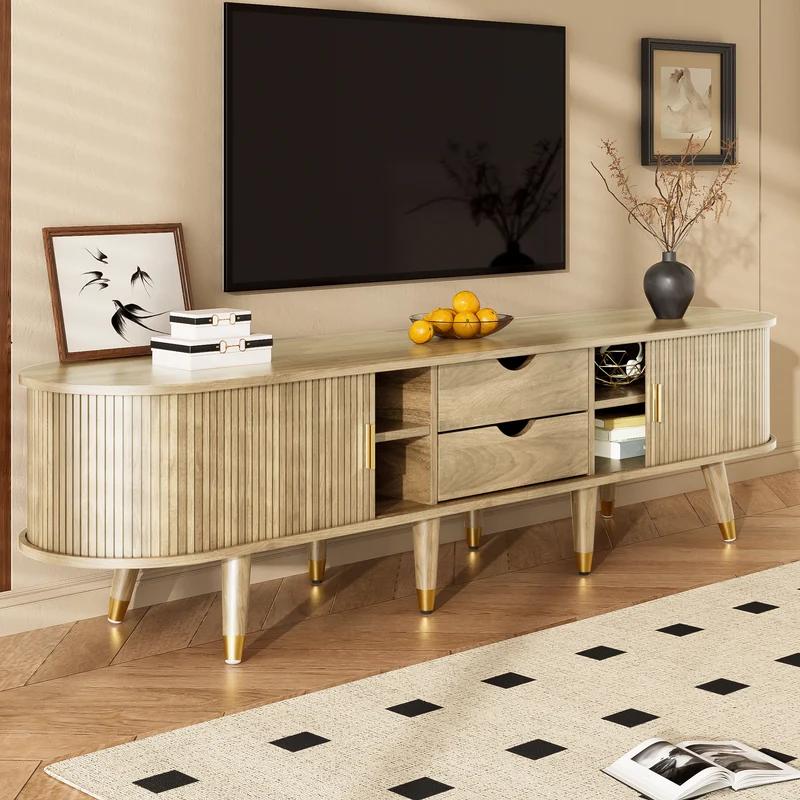 Meuble TV avec portes coulissantes en bois MDF couleur chêne et accents dorés 175x38x45cm LATEXGLOB