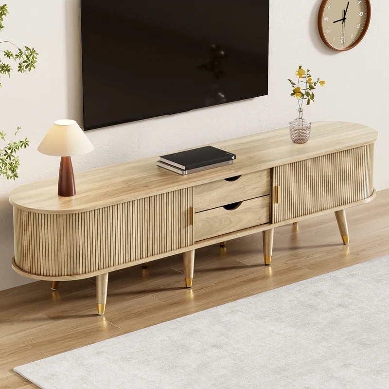 Meuble TV avec portes coulissantes en bois MDF couleur chêne et accents dorés 175x38x45cm LATEXGLOB