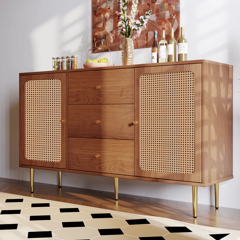 Buffet effet bois noyer avec 2 portes et 3 tiroirs en rotin pieds et poignées dorées 150*90*40cm URNO