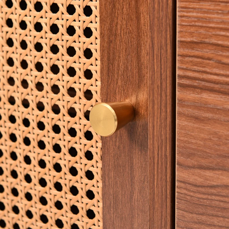 Buffet effet bois noyer avec 2 portes et 3 tiroirs en rotin pieds et poignées dorées 150*90*40cm URNO
