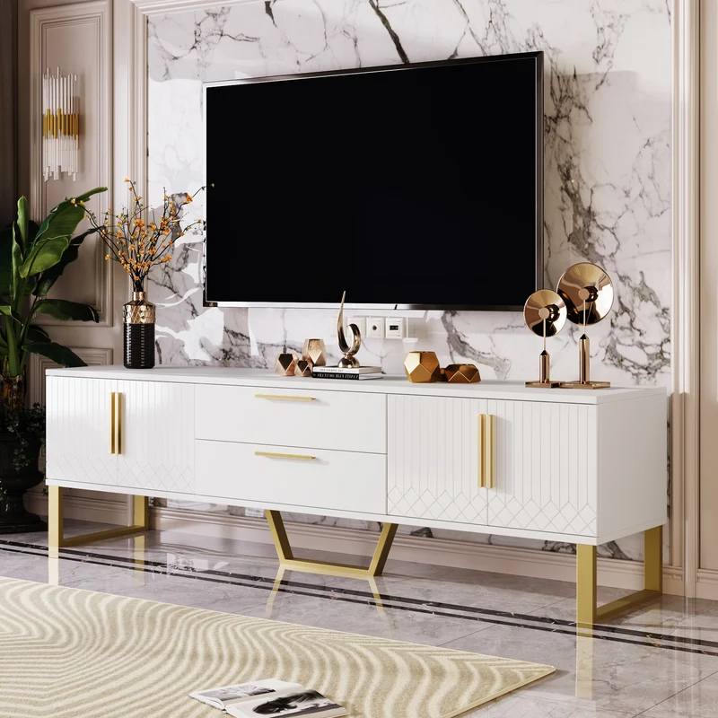 Meuble TV blanc brillant motif gravé avec poignées et pieds dorées 170*40*53cm YAURNUD WHITE