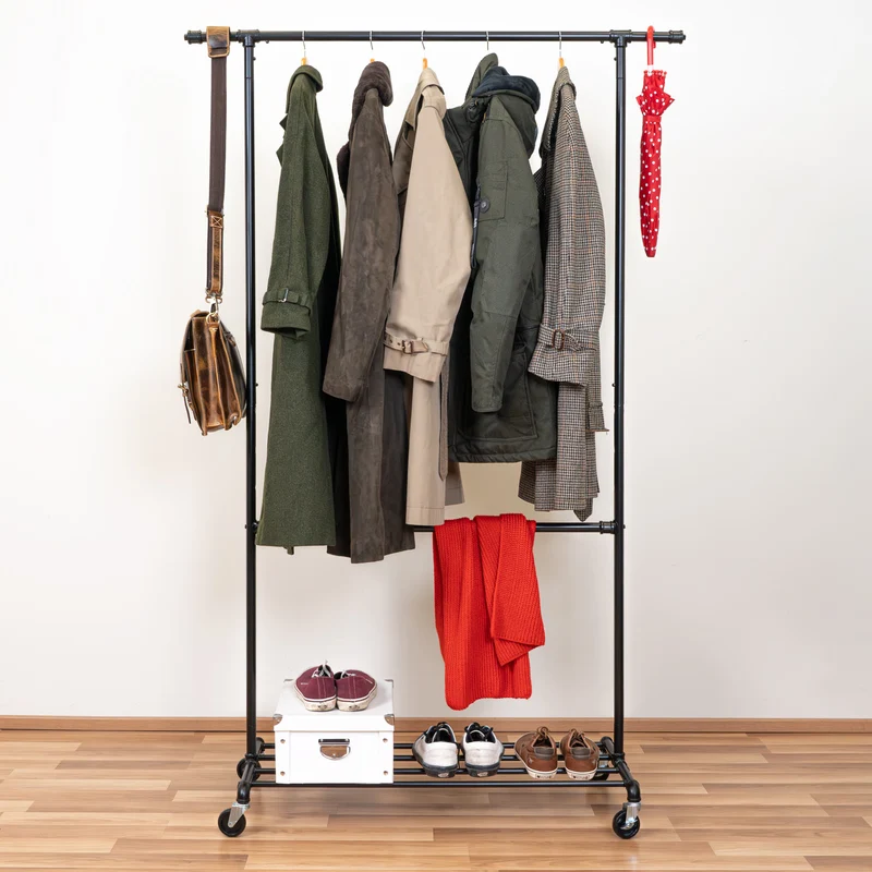 Tatkraft Drago – Portant à vêtements solide sur roulettes, 2 tringles, capacité 110 kg, étagère à chaussures, métal noir