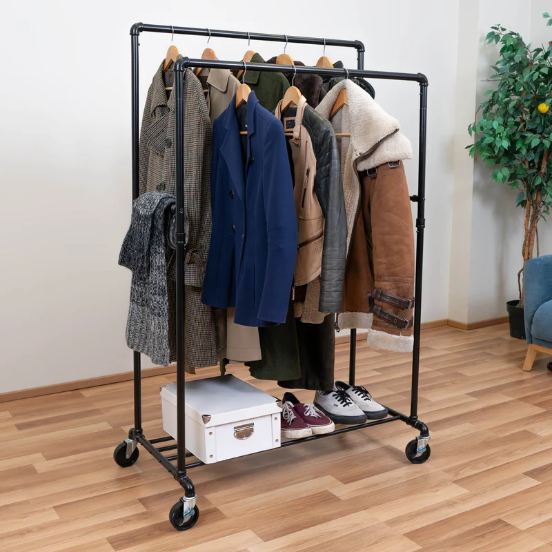 Tatkraft Pantera – Portant à vêtements solide sur roulettes, capacité 110 kg, 2 tringles, étagère à chaussures, métal noir