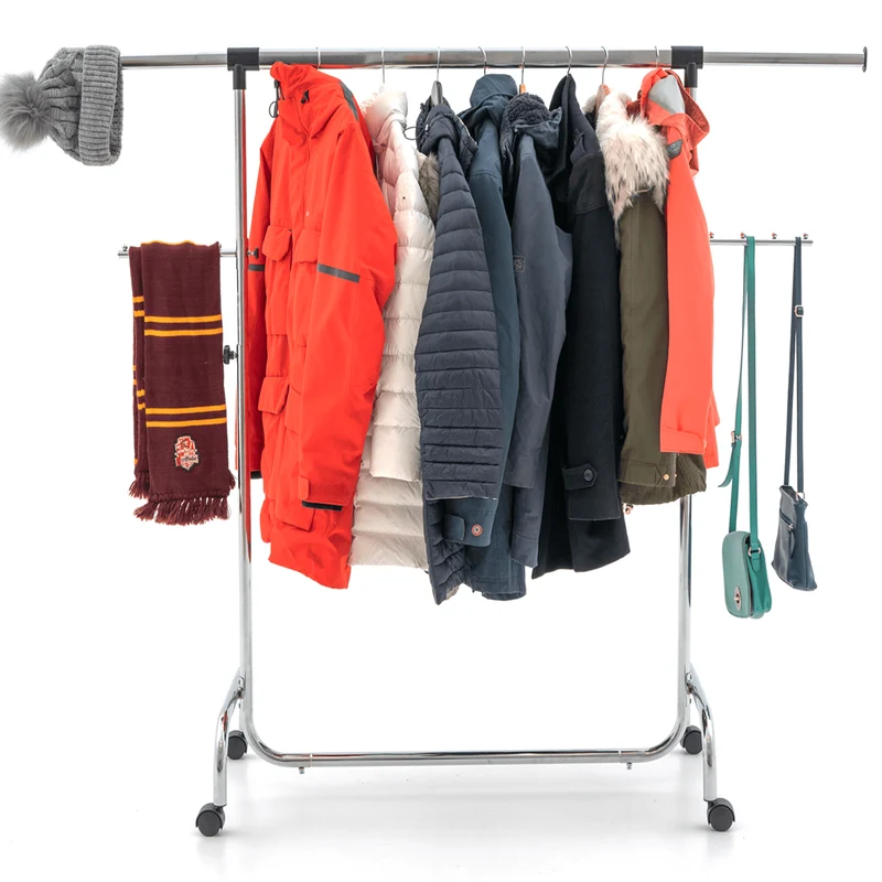 Tatkraft Falcon – Portant à vêtements solide sur roulettes, largeur et hauteur réglables, capacité 80 kg, jusqu’à 45 cintres, acier chromé