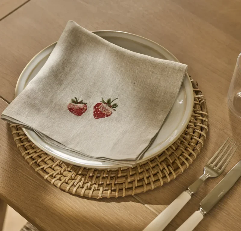 Strawberry Linen Embroidered Napkins - Set of 4