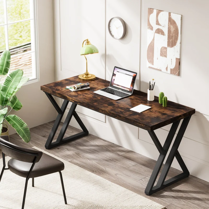 Tribesigns Bureau 140 cm avec pieds en métal en forme de Z, Bureau informatique robuste pour télétravail et bureau