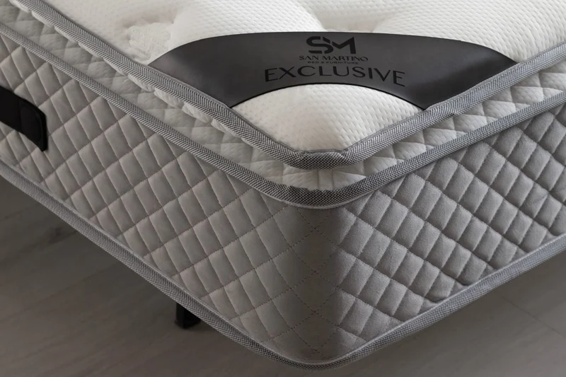 Matelas San Martino Exclusif Ressorts Gris 32cm d'Epaisseur Avec Surmatelas Intégré