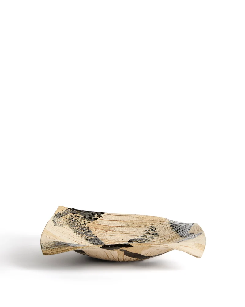 Dirva brown ceramic centrepiece 37 x 37cm
