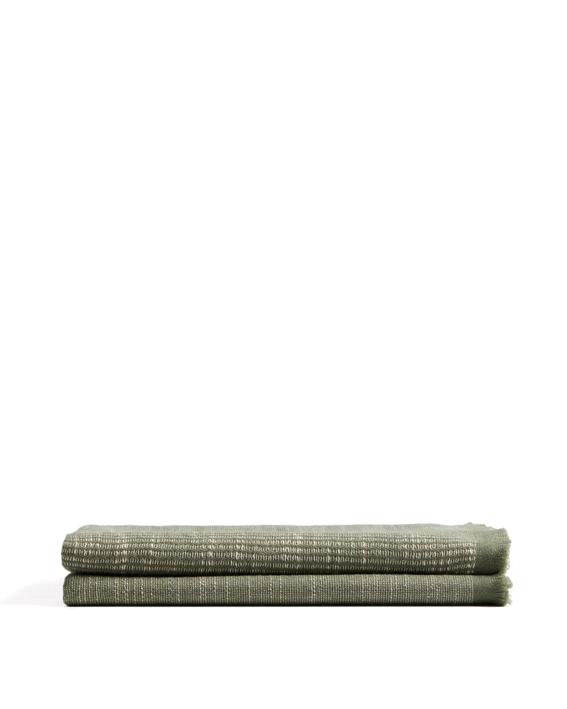 Sareli green blanket