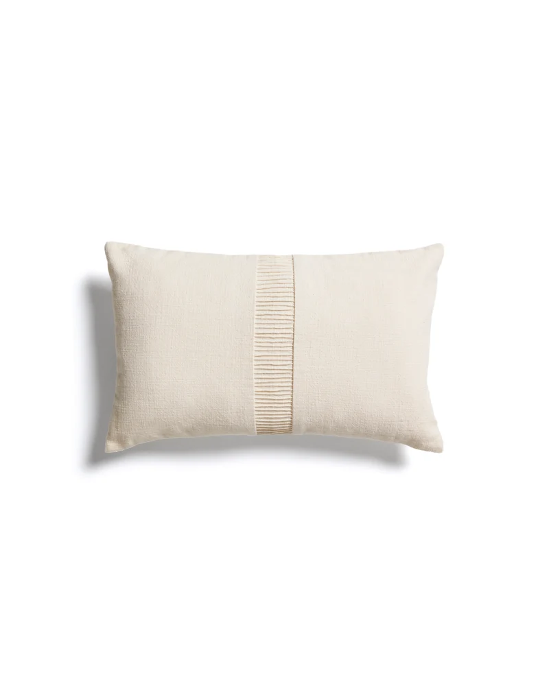 Luadia cushion cover ecru 30 x 50cm