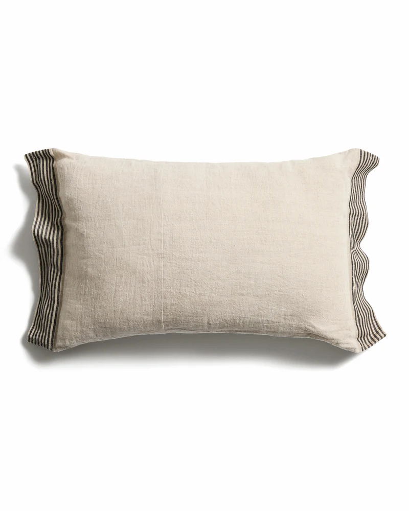 Disea beige cushion cover with black striped detail 40 x 60 cm