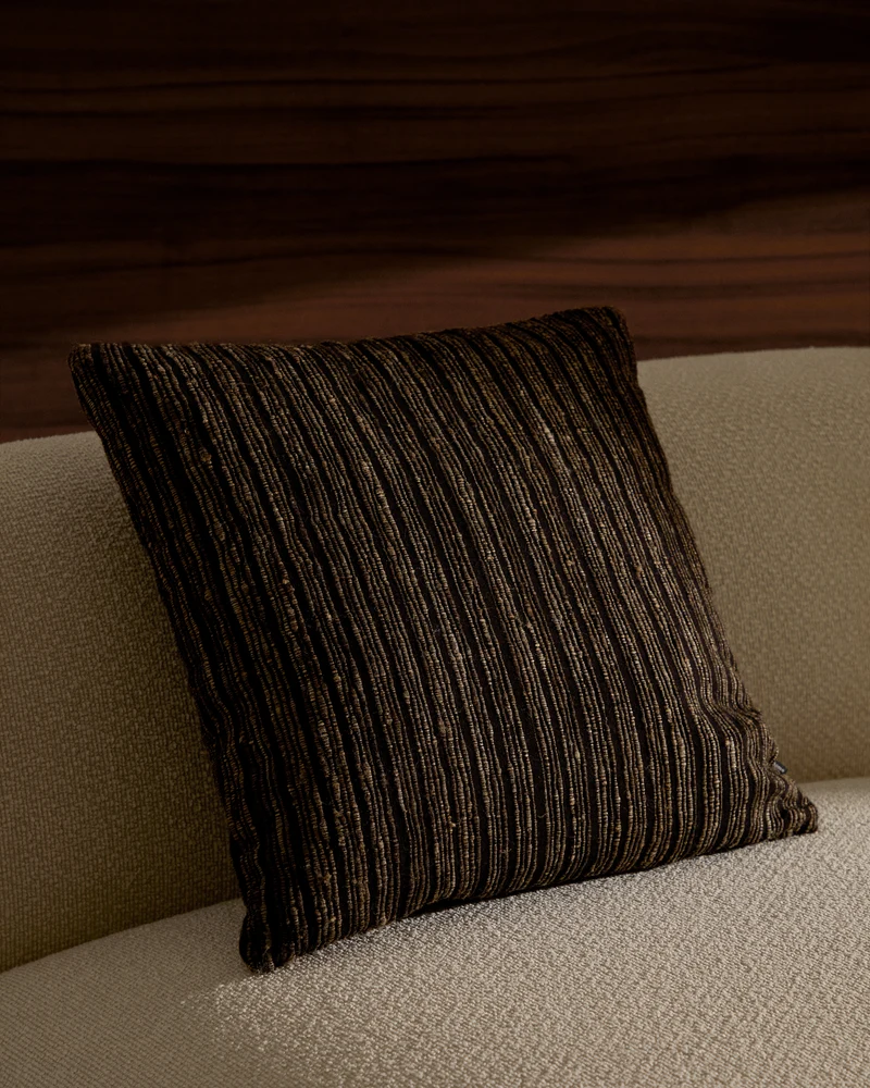 Anir cushion cover
